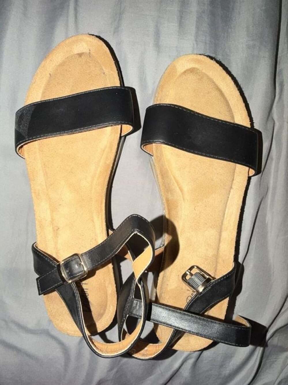 Dream Pairs Women's Size 11 Black Ankle Strap Flat Sandals